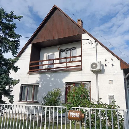 Holiday home Bohemfeszek Vendeghaz Balatonfenyves