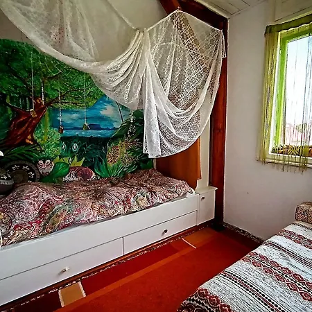 Holiday home Bohemfeszek Vendeghaz Balatonfenyves