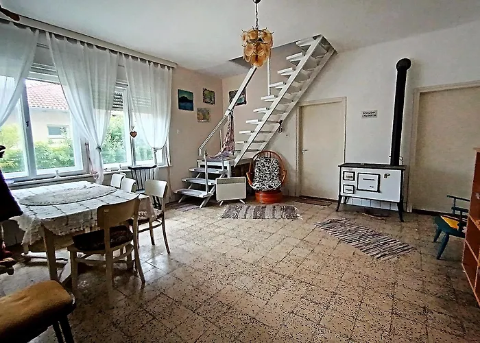 Bohemfeszek Vendeghaz Balatonfenyves